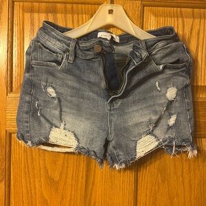 Risen Jean Shorts
Large